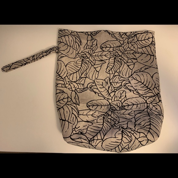 100% Linen Vintage Bread Bag - XL Approx 14” x 12” - Picture 2 of 5